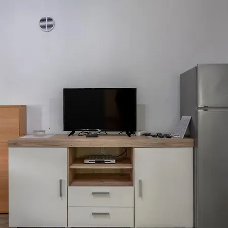 Tusla 1 By Interhome Апартаменты Вир